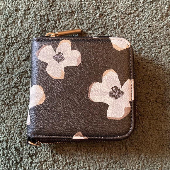 Thirty-one mini all about the Benjamin’s wallet - Picture 1 of 8